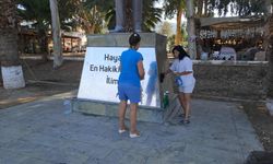 Akbük'lü cumhuriyet kadınları, Atatürk anıtını temizledi