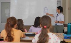 Aydınlı çocuklar yazı İngilizce öğrenerek geçiriyor