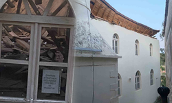 Söke Eski Doğanbey Köyü Camii’nin çatısı çöktü