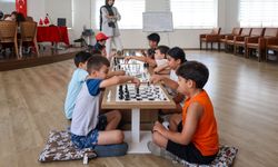 Efeler’de yaz tatili boş geçmiyor