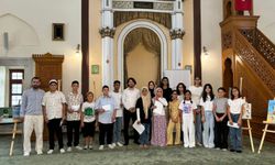 Kuşadalı öğrenciler 'Filistin'de ki soykırıma dikkat çekti