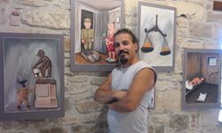 ''Ödüllü Karikatüristler'' Kuşadası'nda sanatseverlerle buluştu