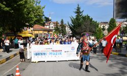 Trabzon’da Ege esintisi: Nazilli ekibi festivale renk kattı