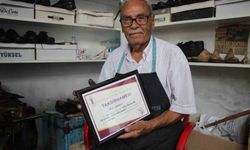 Aydınlı Nail Usta, 75 yıldır baba mesleğini yapıyor