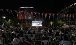 Aydın’da milli maç heyecanı dev ekranda yaşandı