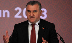 Bakan Bak’tan milli boksörler için tebrik mesajı
