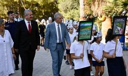 Kuşadalı minik öğrenciler İlköğretim Haftası'nı kutladı