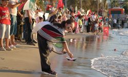 Kuşadası 'Küresel Sumud Filosu'na destek için birleşti