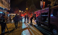Nazilli'de otomobil yangını: Sürücü son anda kurtuldu
