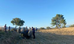 Devrilen traktörde 77 yaşındaki adam hayatını kaybetti