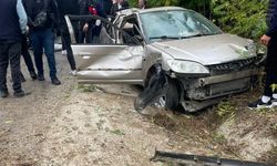 Düğün konvoyundaki araç şarampole yuvarlandı; 1 ölü 4 yaralı