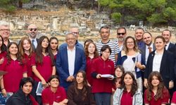 THY Başkanı Bolat, Söke’de pamuk topladı