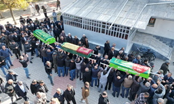 Bu acıya yürek dayanmaz: Zehirlenerek ölen anne ve 2 çocuğu toprağa verildi