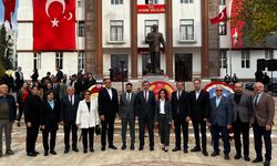 AK Parti tam kadro anma töreninde