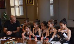 Başkan Zencirci, minik jimnastikcileri ağırladı