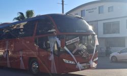 Didim'de renkli anlar: Otobüsle gelin almaya gitti