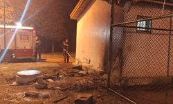 Kuşadası'nda Muhtarlığa sıçrayan yangın paniğe yol açtı