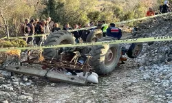 Traktör devrildi: 68 yaşındaki çiftçi hayatını kaybetti.