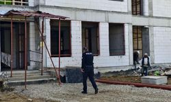 Nazilli'de okul inşaatında kaza: Merdivenden düşen işçi yaralandı