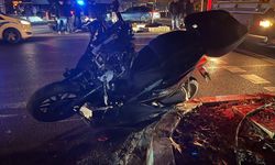 Motosiklet, TIR'a çarptı; 1 ölü