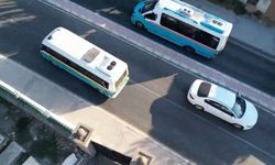 Trafikten kaçan dolmuş 200 metre ters şeritte gitti