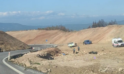 Motosiklet sürücüsü Demirci yolunda hayatını kaybetti