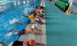 Aydın’da bir yılda 21 bin kişiye yüzme eğitimi verildi