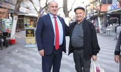 Başkan Kaya halkın içinde: 'Makamda oturmaya gerek yok'