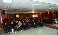 Didim MYO’lu öğrencilere yurtdışı ve kariyer fırsatları eğitimi verildi