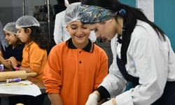 Didimli minikler ADÜ’nün mutfağına konuk oldu