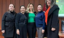 Efeler’de kadın muhtarlara önemli görev