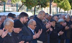 Germencik’te acı salı: Emekli öğretmen son yolculuğuna uğurlandı