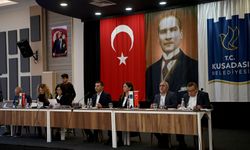 Kuşadası Belediye Meclisi yılın son toplantısını yaptı