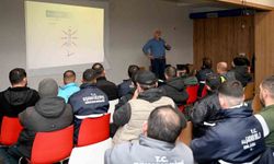 Kuşadası Belediyesi personeline ’güvenli sürüş’ eğitimi verildi