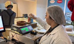 Kuşadası'nda simit fiyatları denetimden geçti