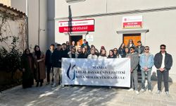 Manisa Celal Bayar'lı öğrenciler Kuşadası'nda buluştu