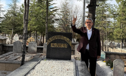 MHP'li Alıcık'tan Abdullah Çatlı'nın mezarına ziyaret