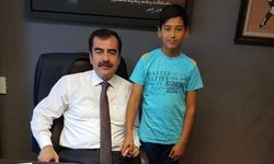 Zaman yolculuğu gibi buluşma: 10 yıl sonra aynı karede