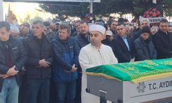 8 saat arayla vefat eden Kır çifti son yolculuğuna uğurlandı