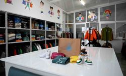 Ada Kıyafet Evi 272 çocuğun yüzünü güldürdü
