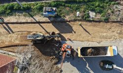 Aydın Büyükşehir Belediyesi Efeler’in yollarını yeniliyor