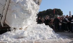 Germencik’te kar geldi: Öğrenciler, doyasıya eğlendi