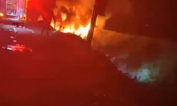 İncirliova’da kanala uçan pikap alev aldı