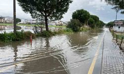 İncirliova’da sağanak yağış hayatı olumsuz etkiledi