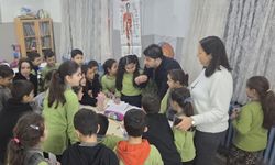 Kuşadalı yazar Tokmuç 'Engelleri' yıkmaya devam ediyor