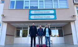 Nazilli Ülkü Ocakları’ndan öğrencilere 2 bin TL’lik kıyafet yardım kartı