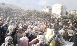 Söke’de öğrenciler tatile karla uğurlandı