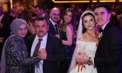 Zeynep ve Enver hayatlarını birleştirdi
