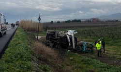 Çekiciden savrulan kamyon şarampole uçtu