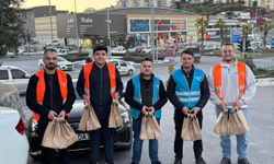 AK Gençler Kuşadası'nda geleneği bozmadı